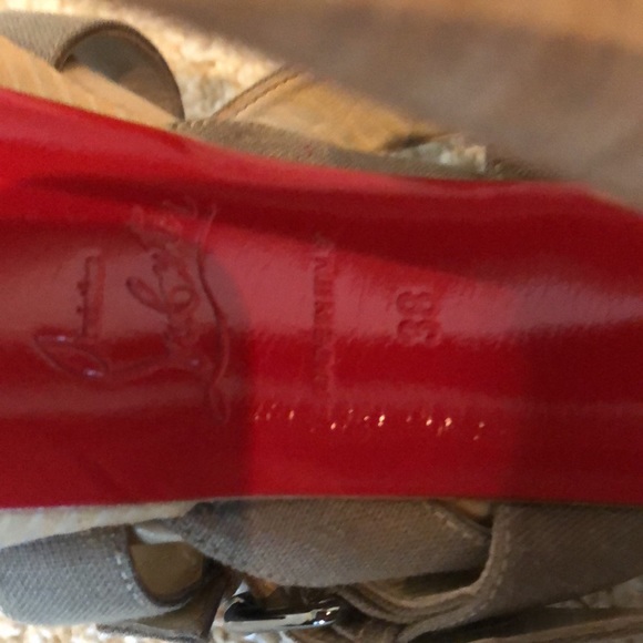 Christian Louboutin Tan Ankle Strap Sandals - Picture 4 of 8